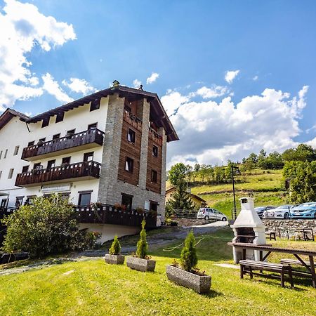 Hotel, Bar & Bistrot Saint Nicolas Gran Paradiso 外观 照片
