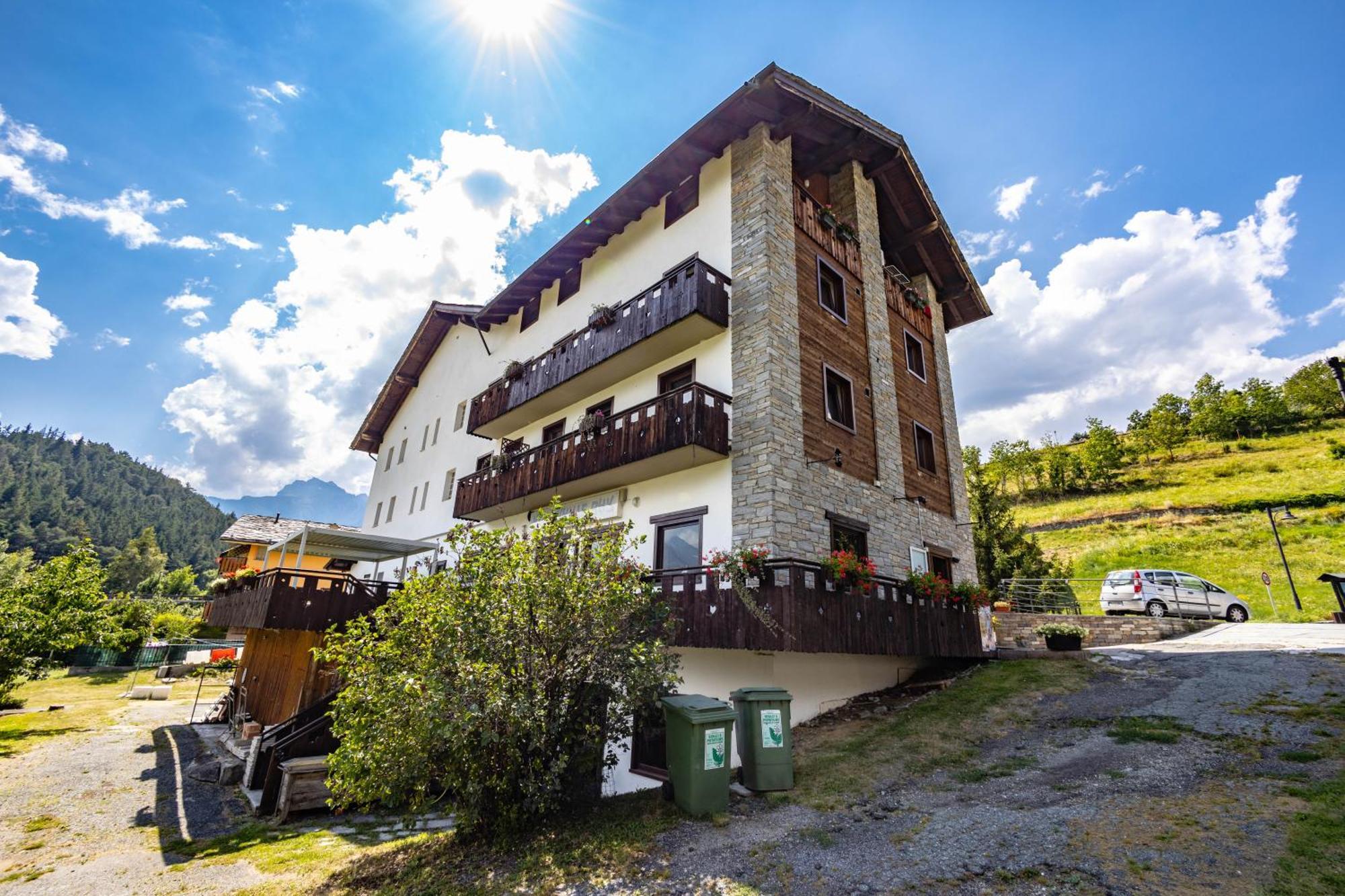 Hotel, Bar & Bistrot Saint Nicolas Gran Paradiso 外观 照片