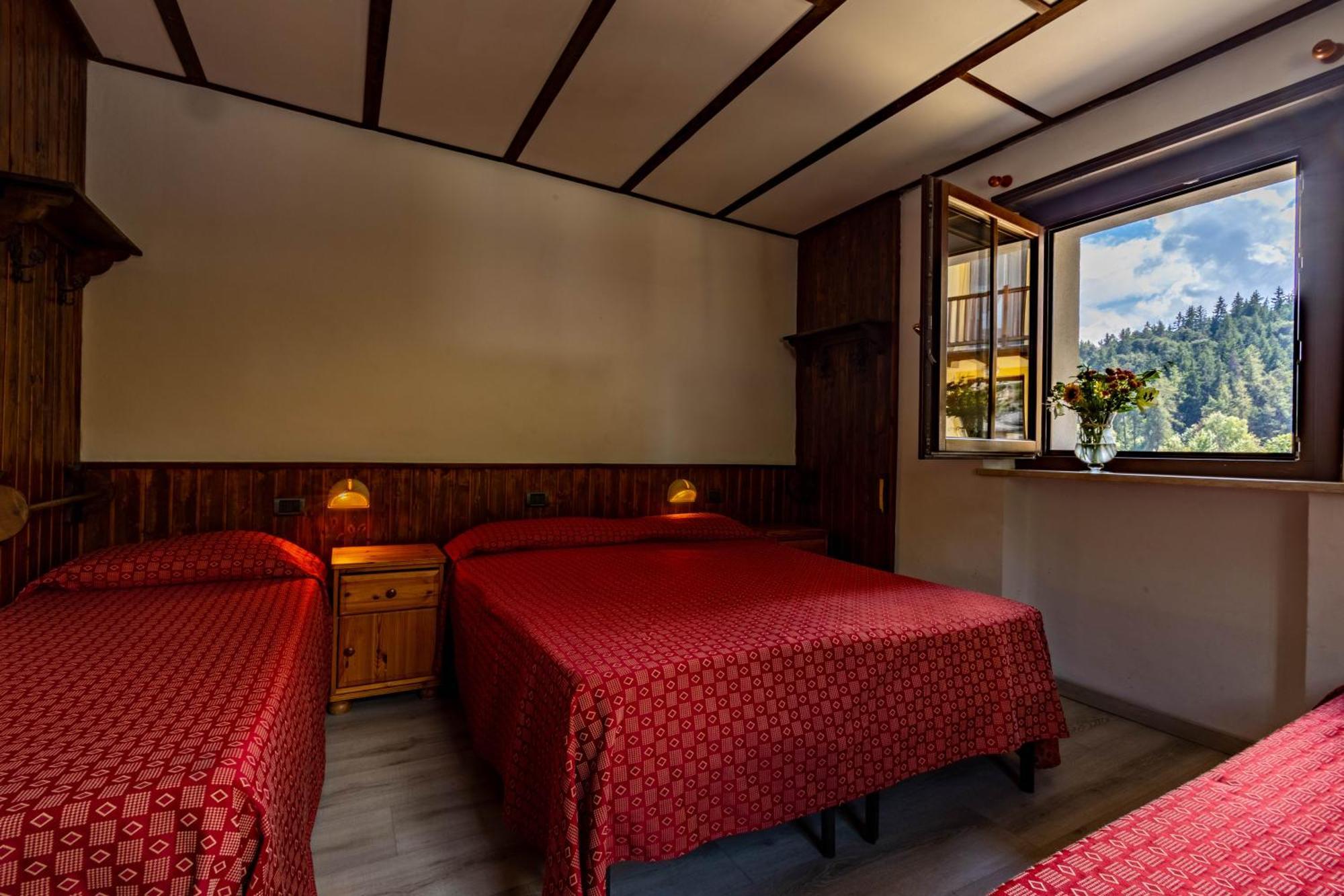 Hotel, Bar & Bistrot Saint Nicolas Gran Paradiso 外观 照片