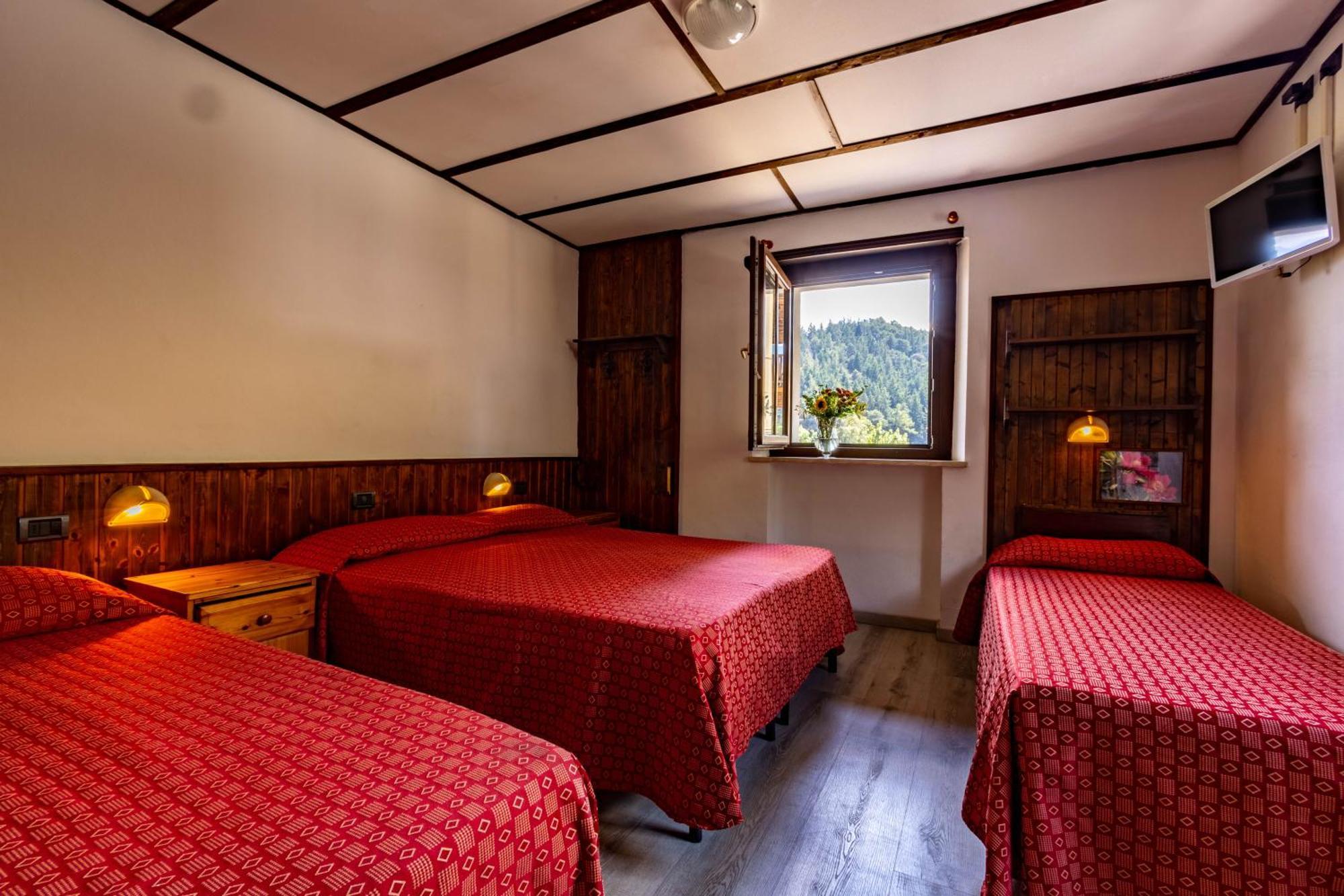 Hotel, Bar & Bistrot Saint Nicolas Gran Paradiso 外观 照片